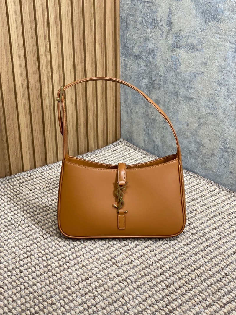Y51 hobo bags